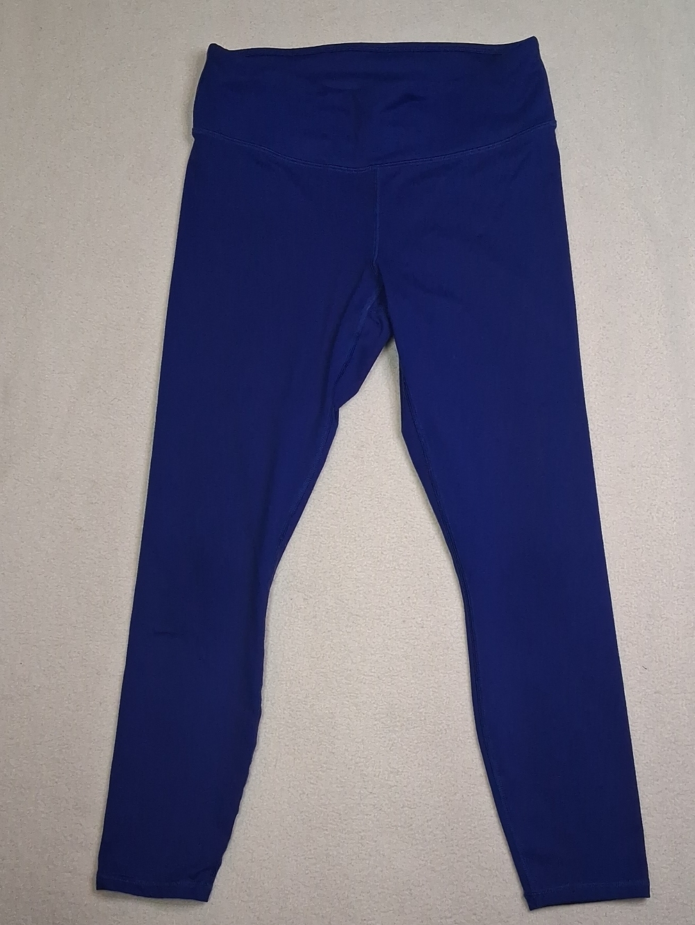 Fabletics Royal Blue Cropped Leggings